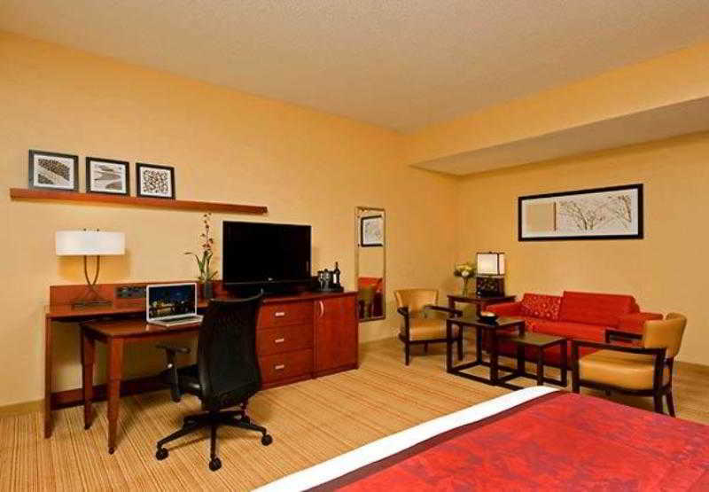 Courtyard Downtown 3* Grand Rapids