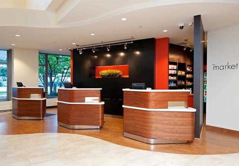 Courtyard Downtown 3*