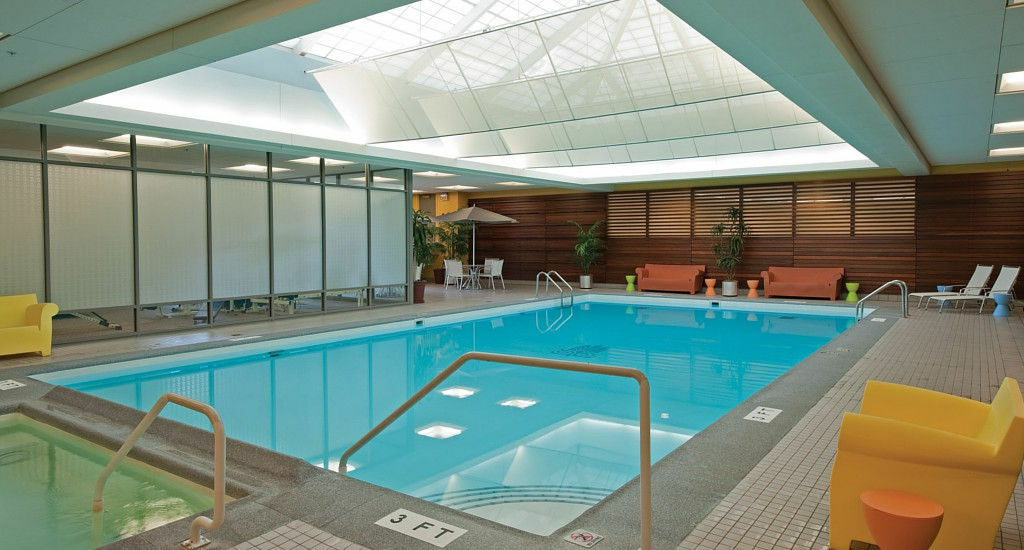 Courtyard Downtown 3*