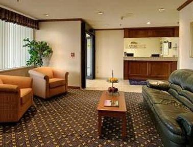 Hotel Baymont By Wyndham Airport