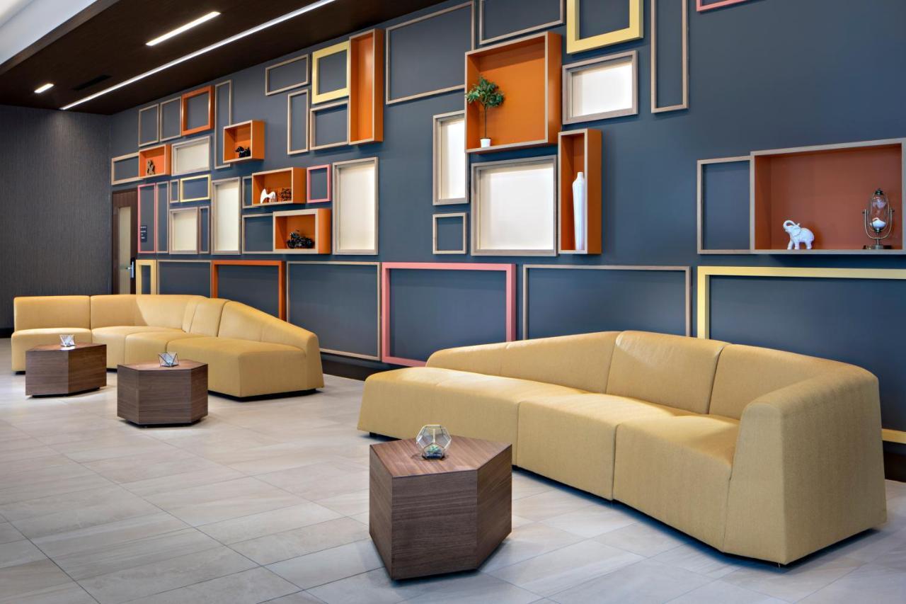 Hyatt Place Downtown Hotel 3*