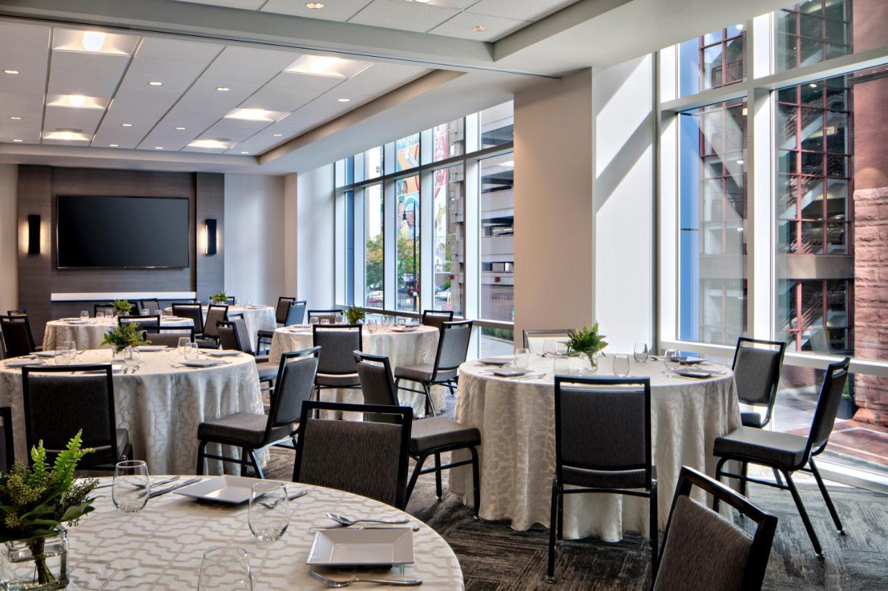 Hyatt Place Downtown Hotel 3*