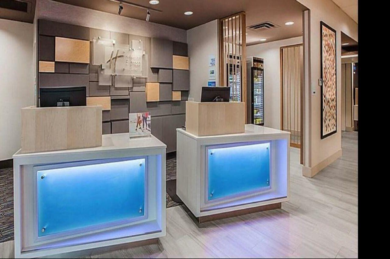 Hotel Express & - Grand Rapids Airport - South By Ihg