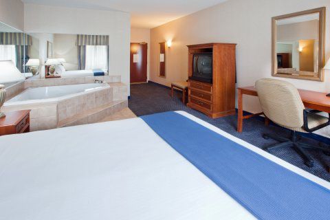 Express & Grand Rapids-north By Ihg Grand Rapids