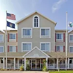 Country Inn & Suites By Radisson, Grand Rapids Airport, Mi