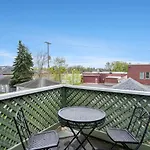 Contemporary Quarters - Modern Corporate Housing