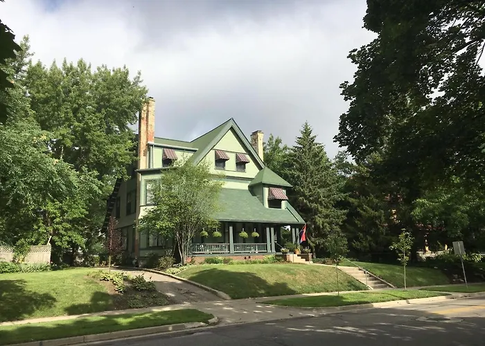 The Parsonage Inn B&B