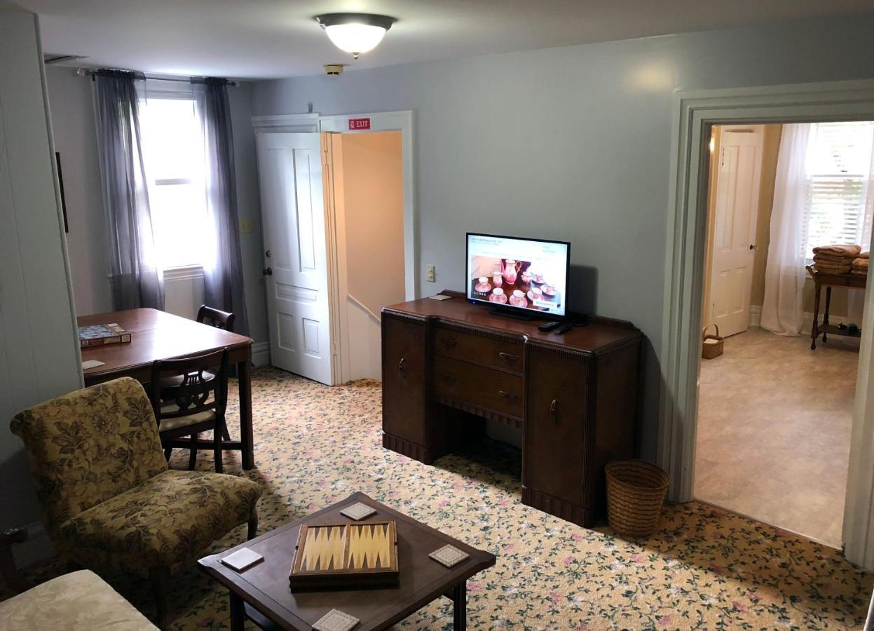 The Parsonage Bed & Breakfast Grand Rapids