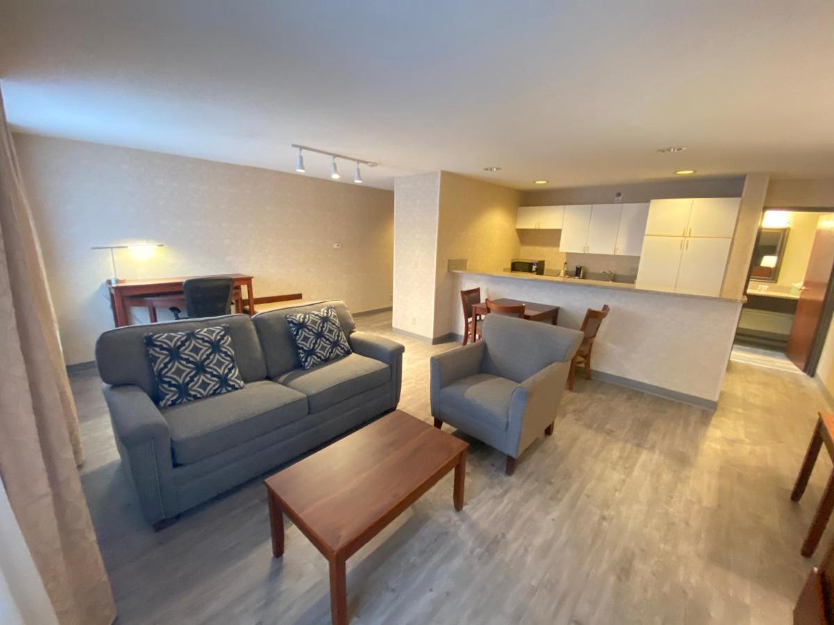 Hotel Wyndham Garden Airport