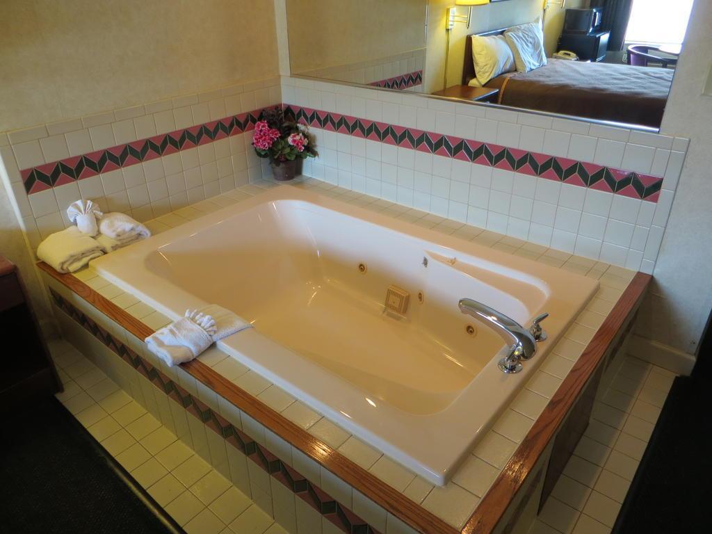 Quality Near Downtown 2* Grand Rapids