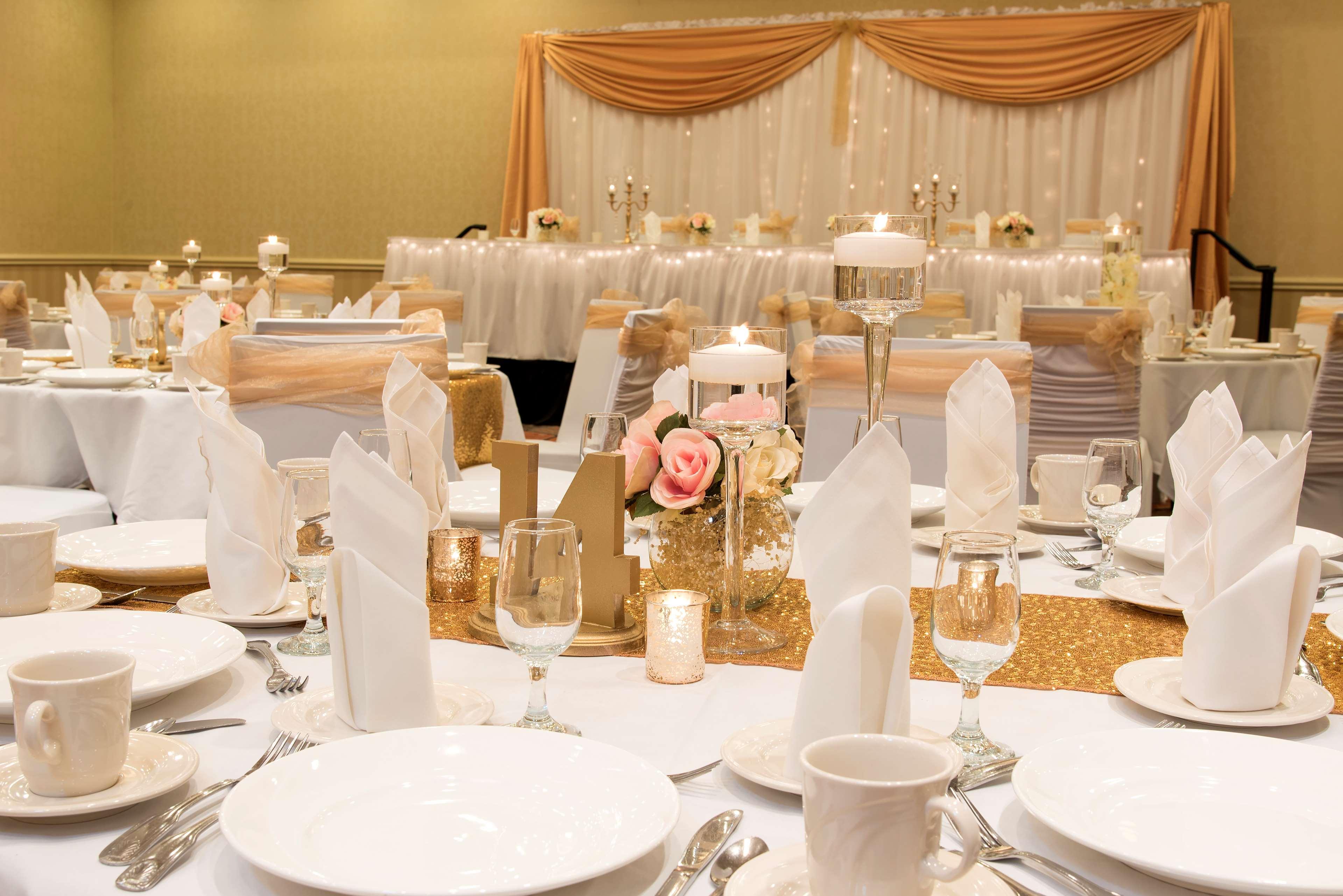 Doubletree By Hilton Airport Hotel 4*