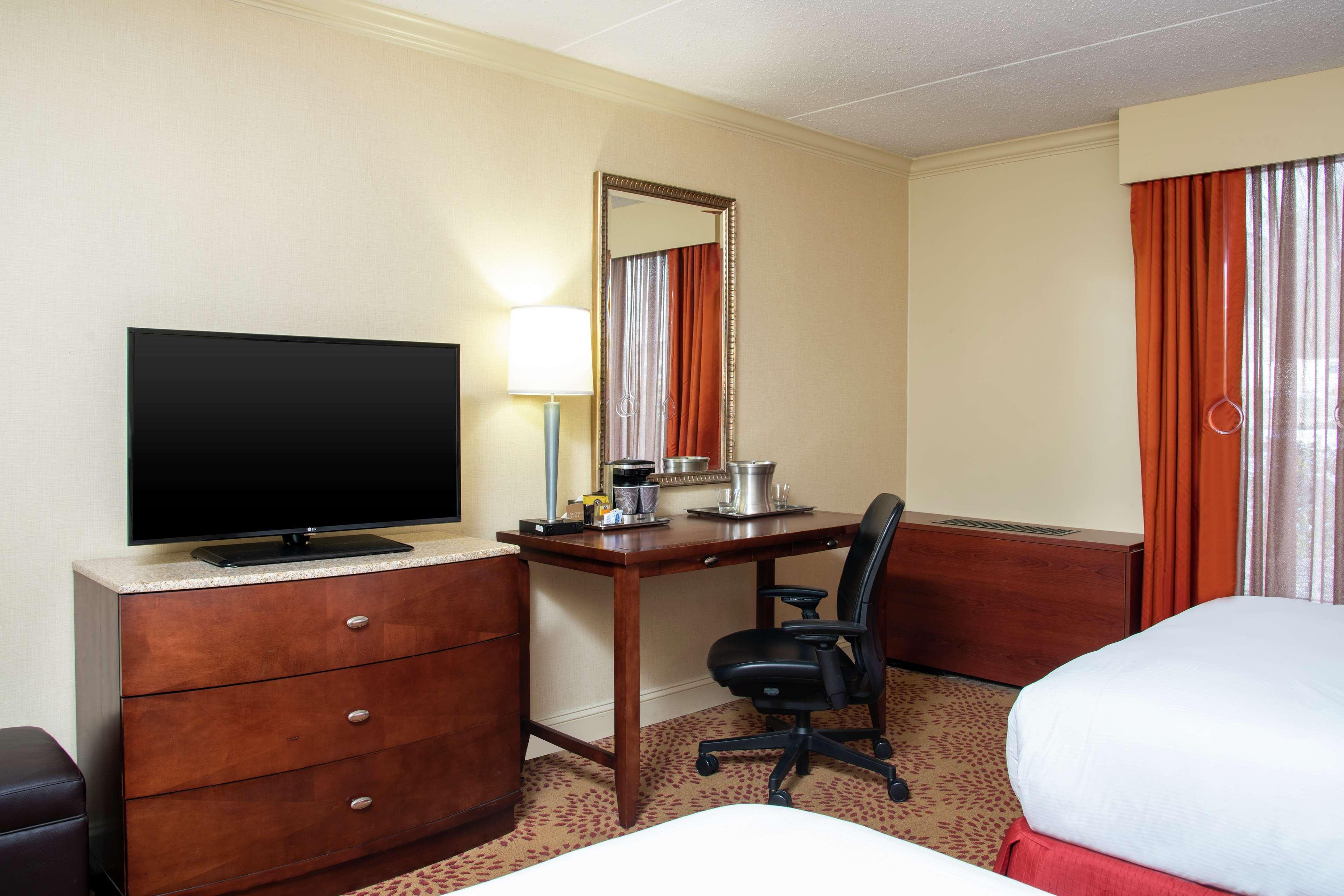 Doubletree By Hilton Airport Hotel 4*