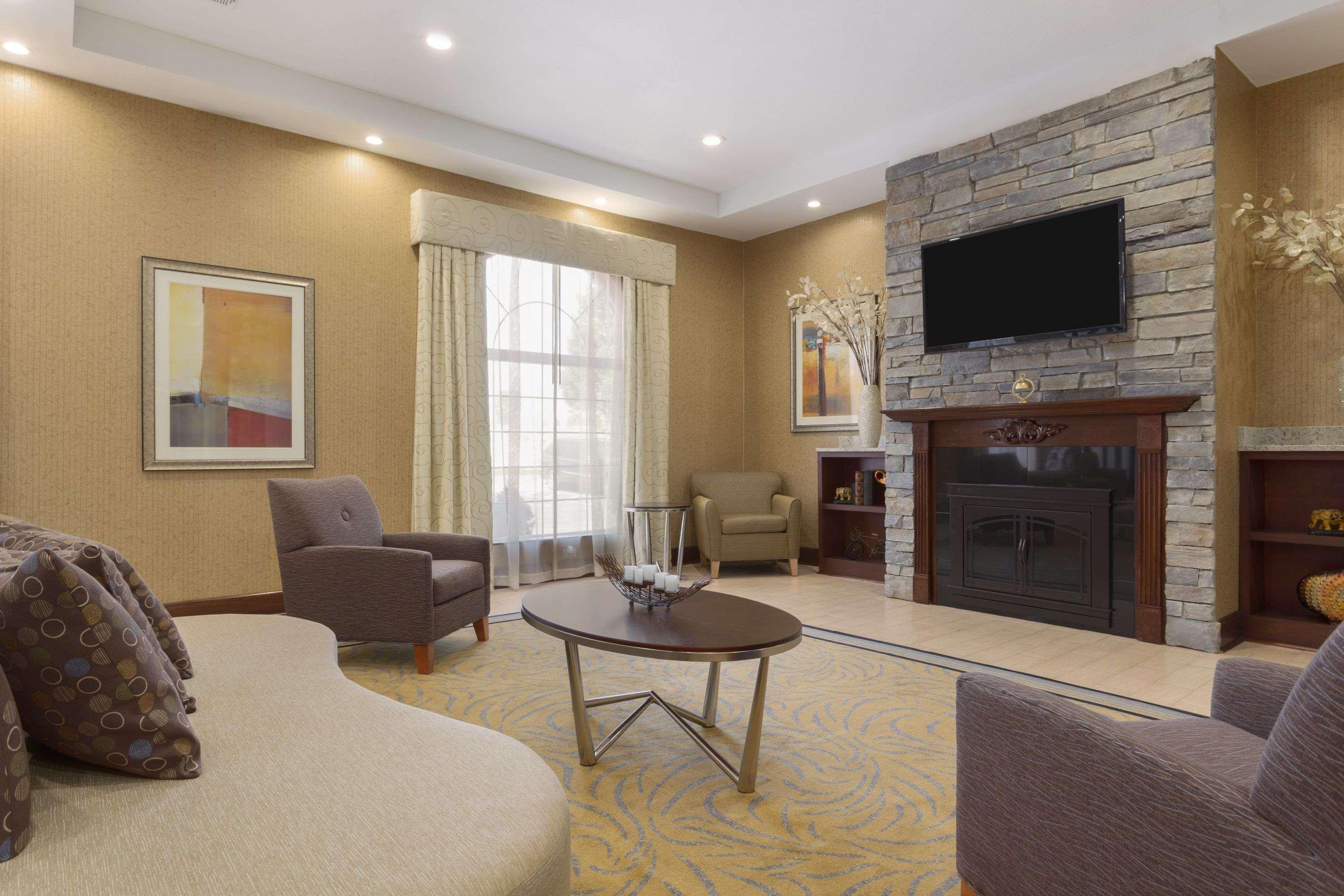 Wyndham Garden Airport Hotel Grand Rapids
