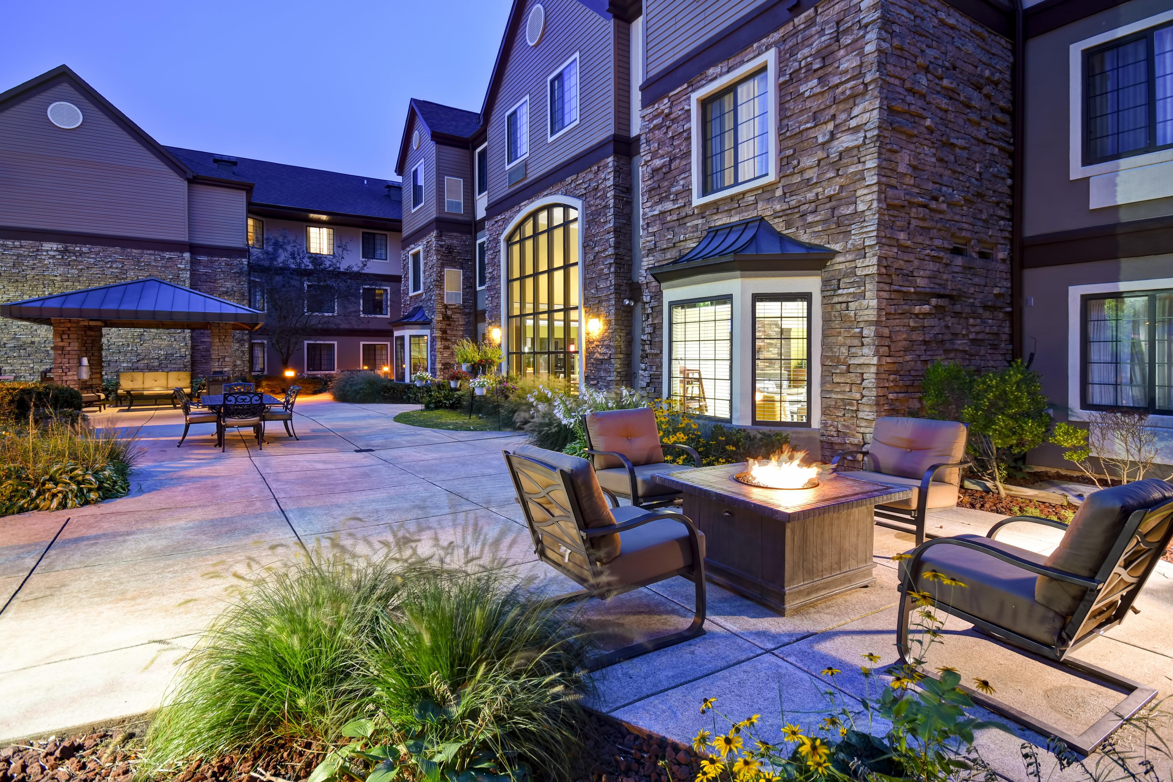 Staybridge Grand Rapids-kentwood By Ihg Hotel Grand Rapids