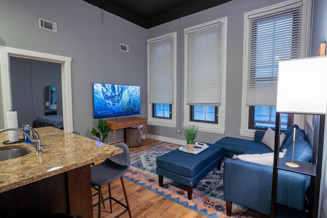 Charming 1-Bedroom Condo In Grand Rapids Aparthotel *