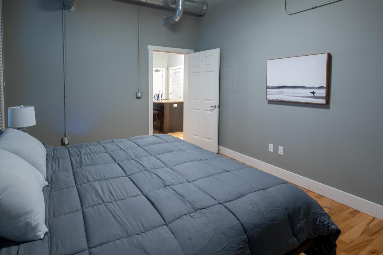 Charming 1-Bedroom Condo In Grand Rapids Aparthotel *