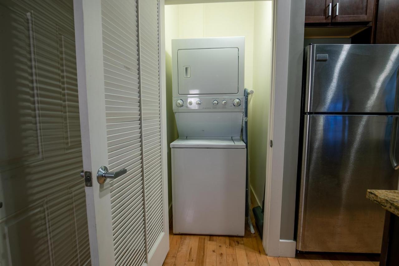 Charming 1-Bedroom Condo In Grand Rapids Aparthotel *