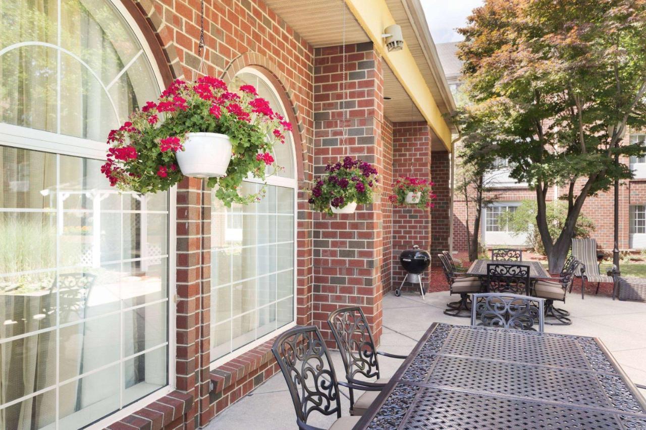Wyndham Garden Airport Hotel Grand Rapids