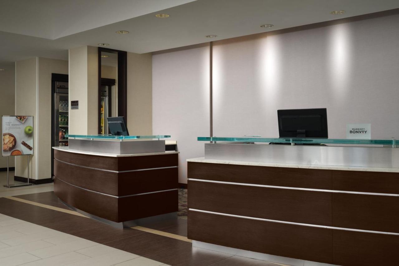 By Marriott Airport 3*