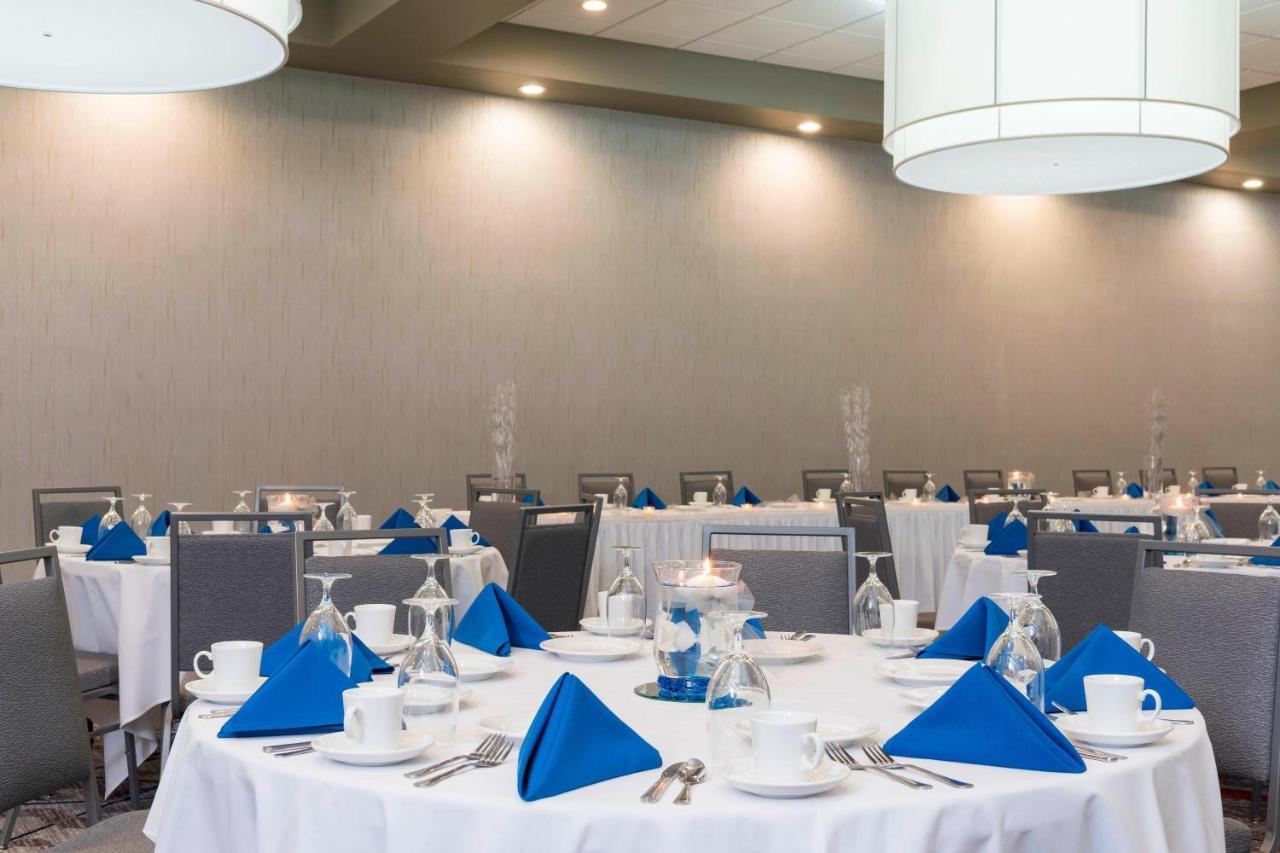 Hotel Sonesta Airport Grand Rapids