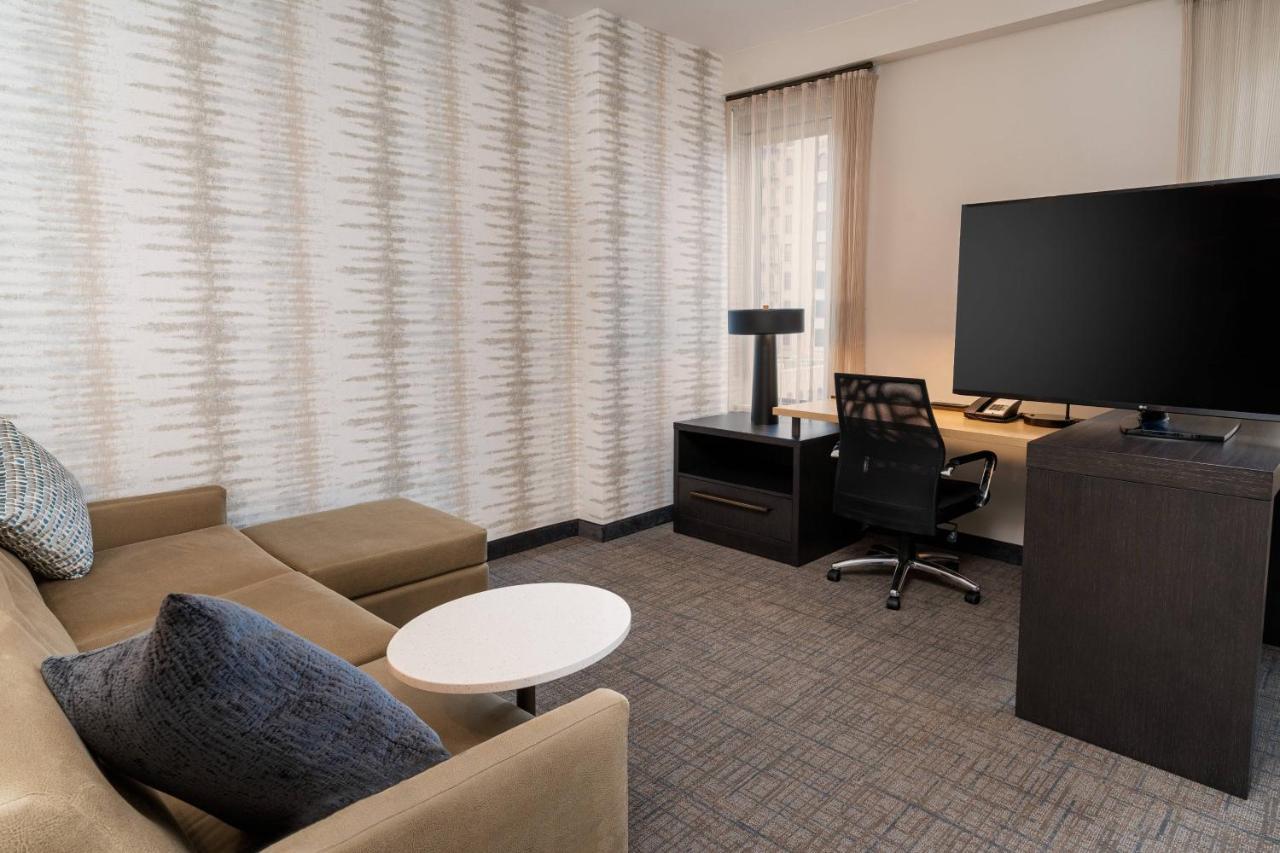 By Marriott Downtown Hotel 3*