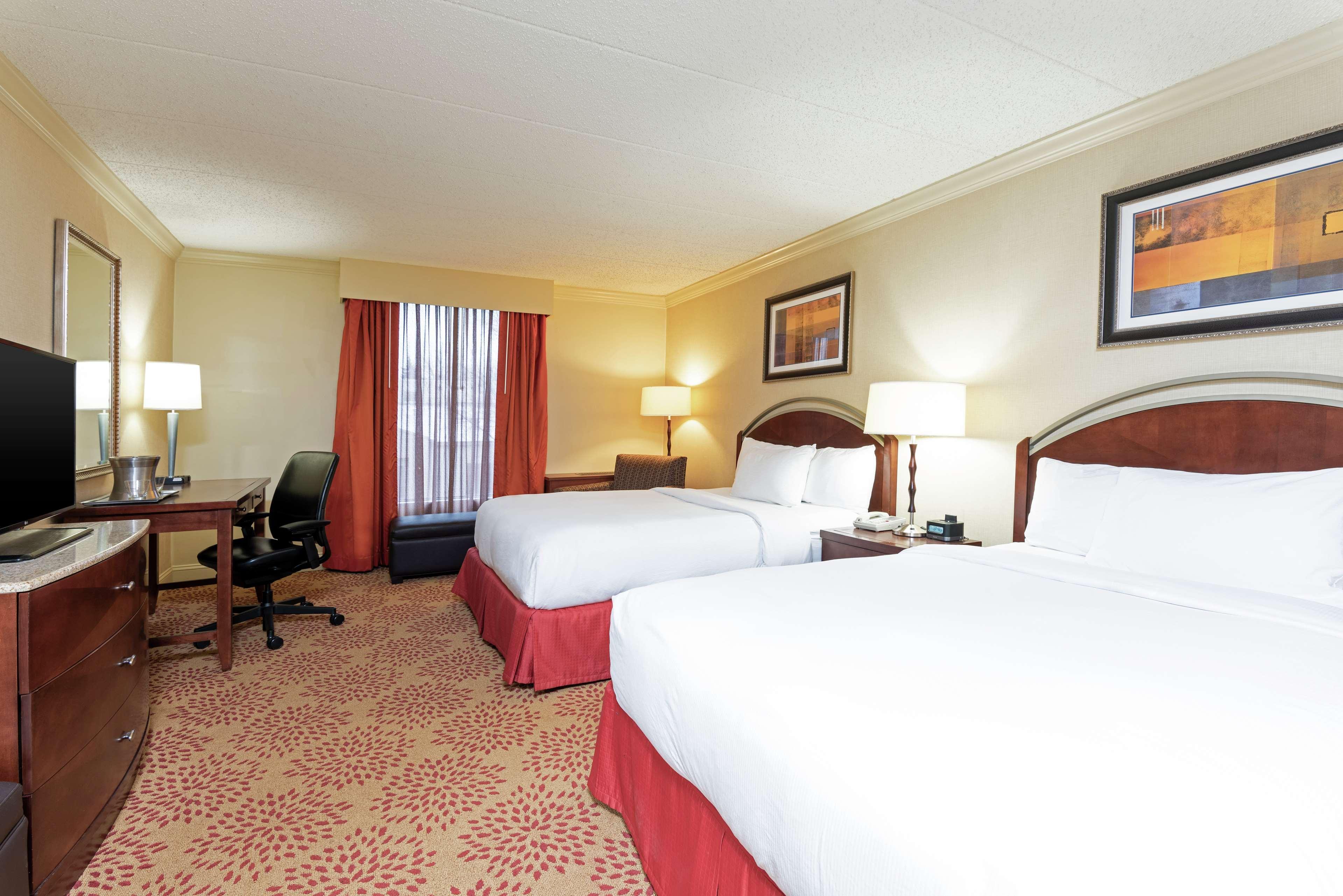 Doubletree By Hilton Airport Grand Rapids