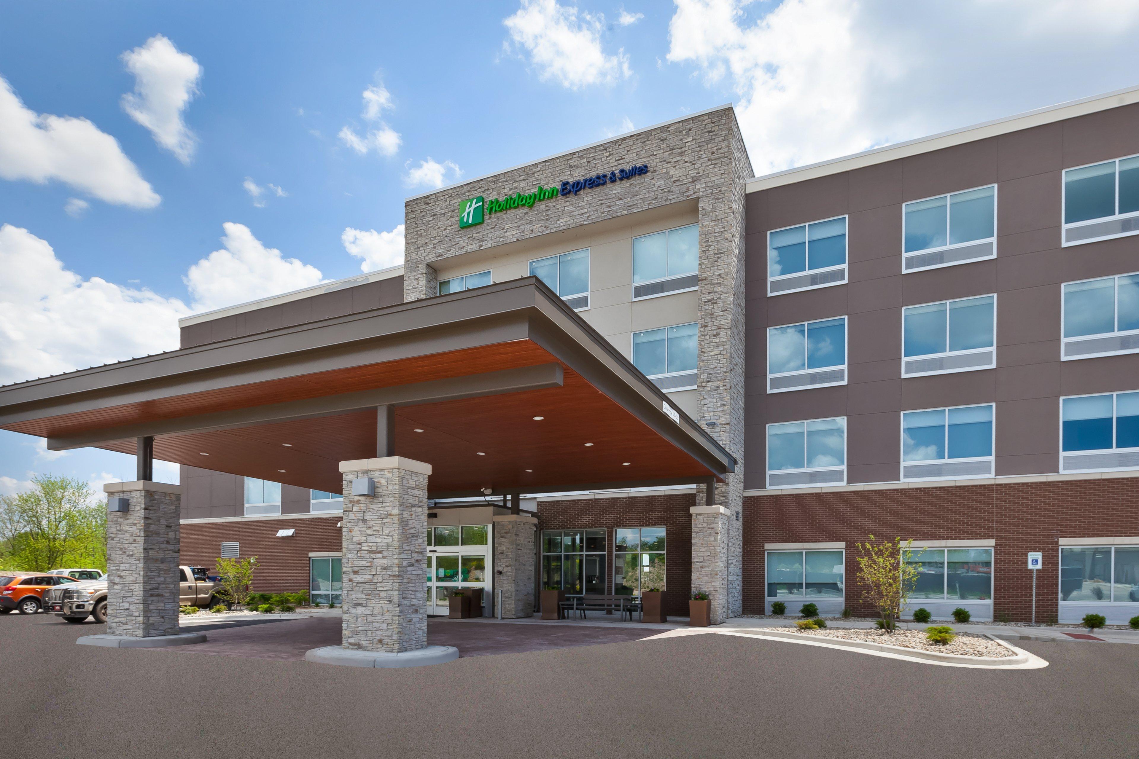 Express & - Airport - South By Ihg Grand Rapids