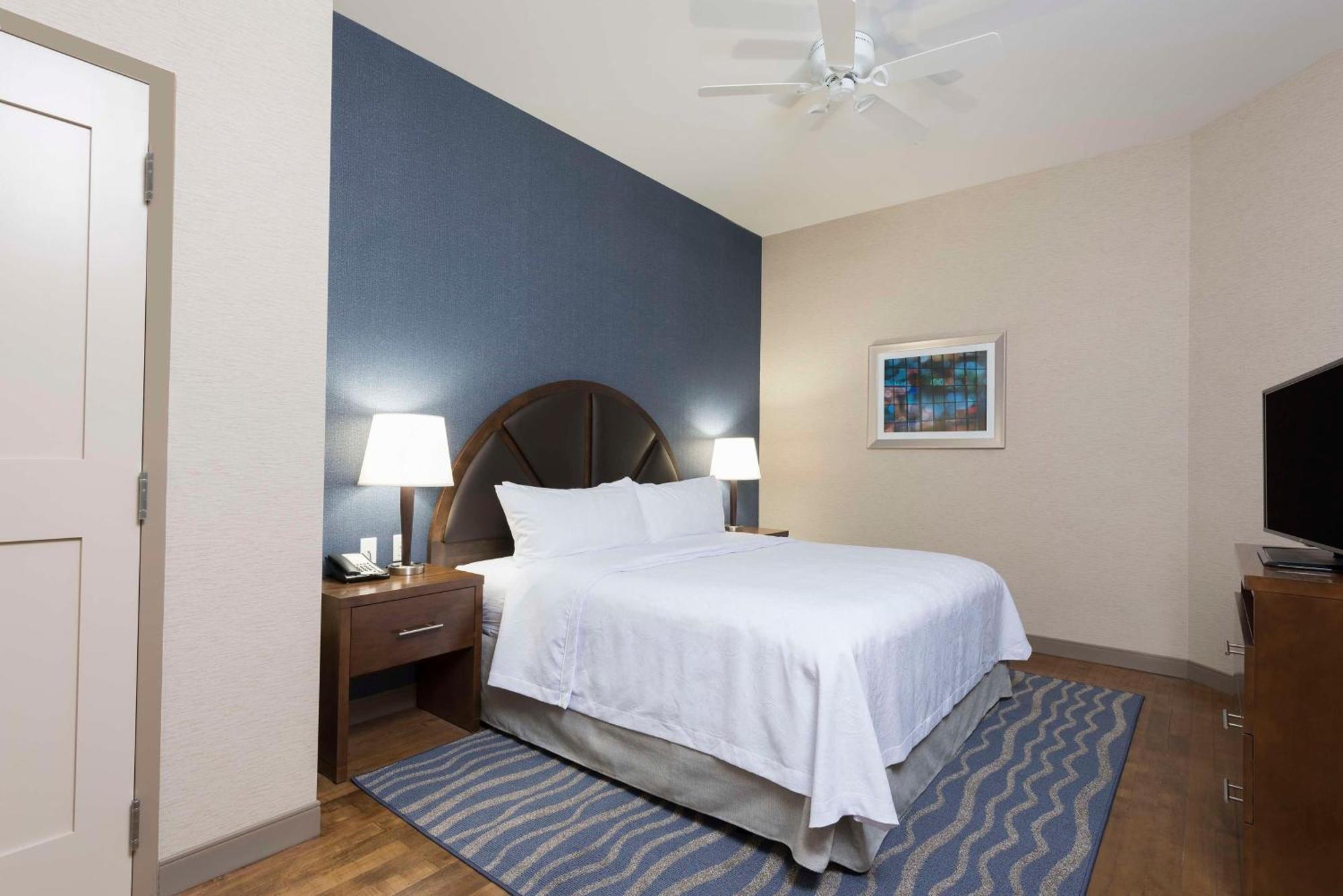Hotel Homewood By Hilton Downtown 3*