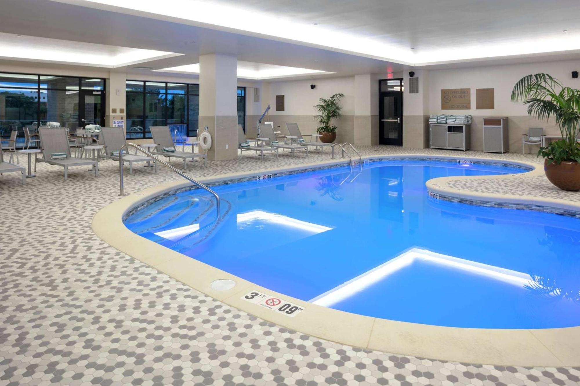 Embassy By Hilton Downtown 4* Grand Rapids