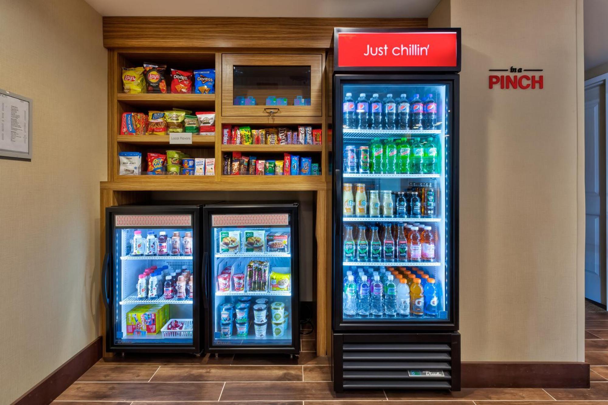 Hotel Towneplace By Marriott Airport Southeast Grand Rapids
