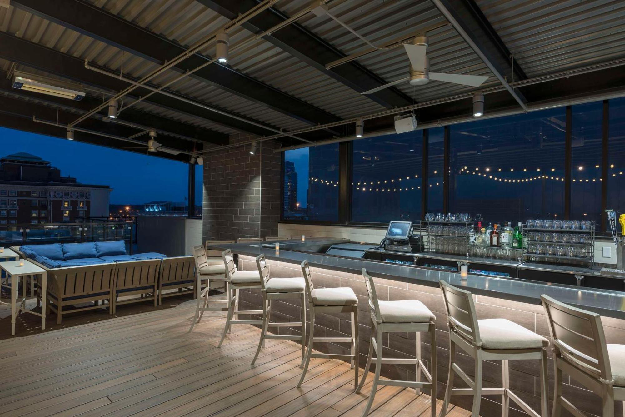 Hotel Homewood By Hilton Downtown Grand Rapids
