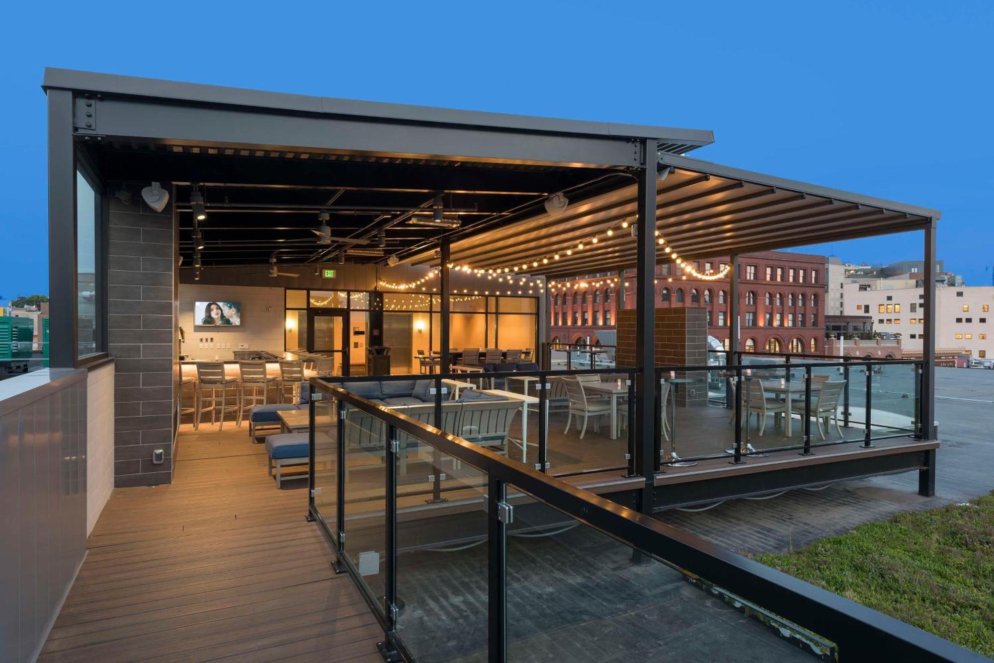 Hotel Homewood By Hilton Downtown 3*