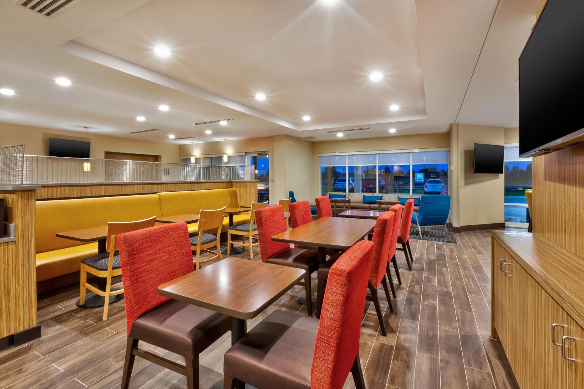 Hotel Towneplace By Marriott Airport Southeast 3*