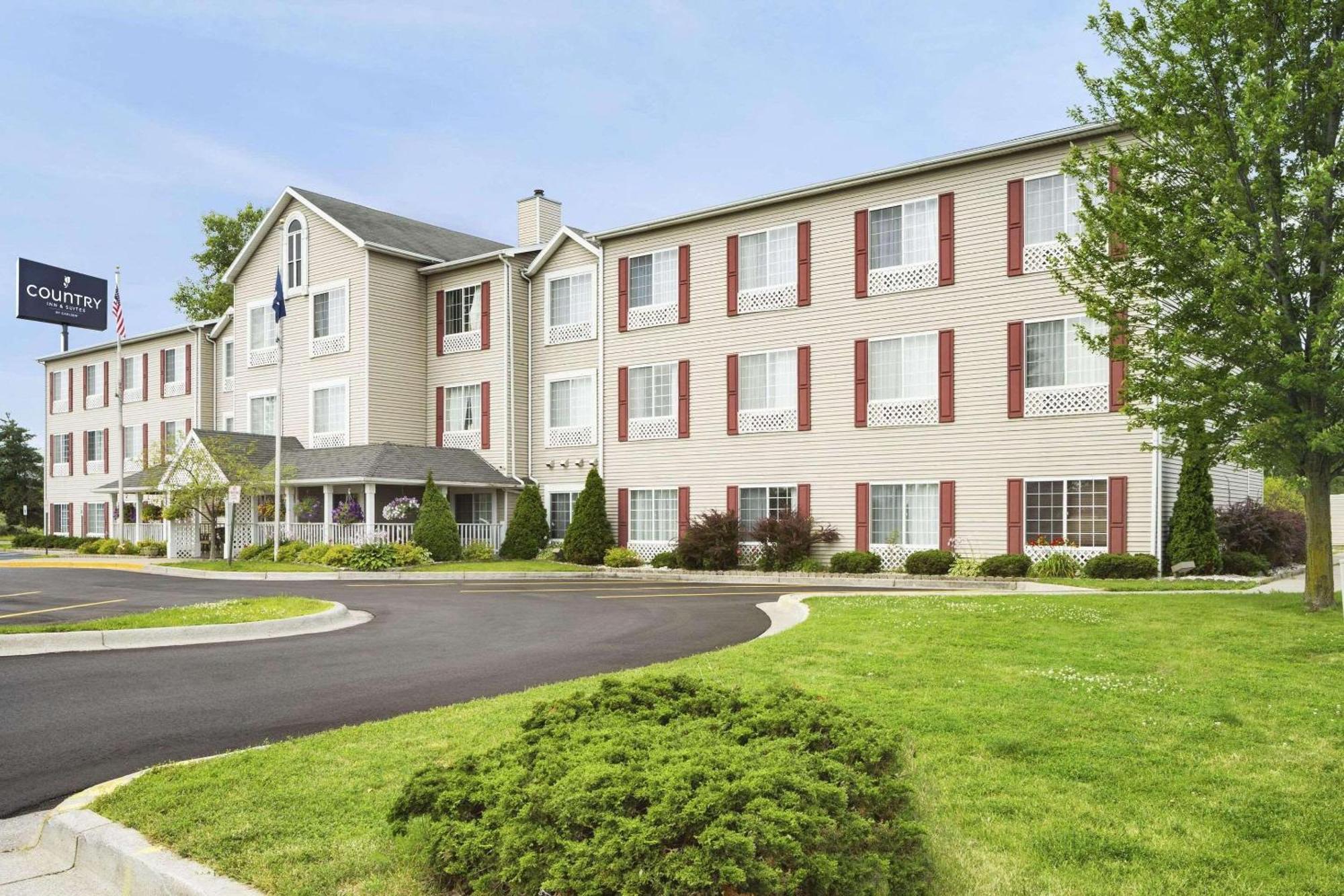 Country & By Radisson, Airport, Mi Grand Rapids