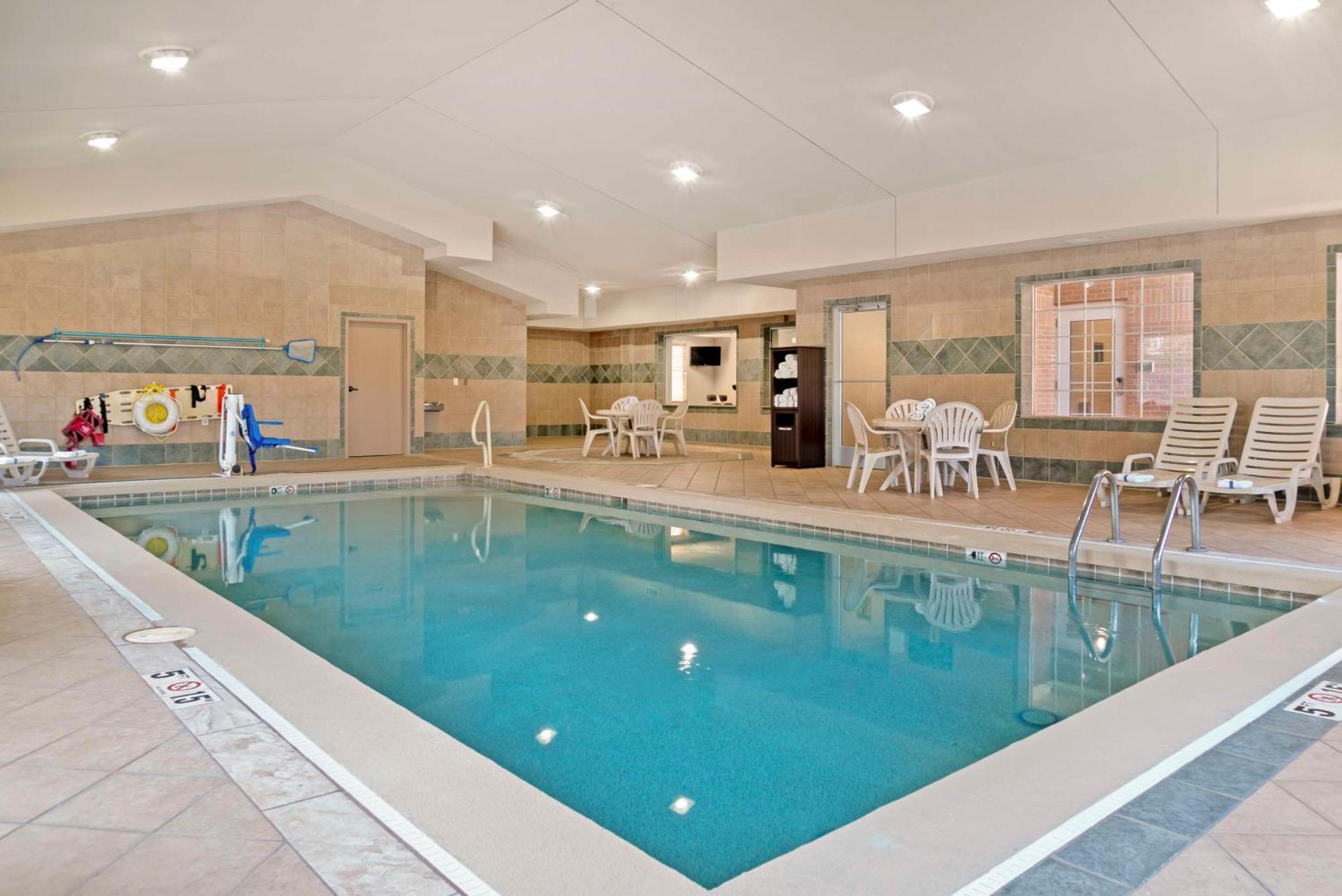 Hotel Western Executive & 3*