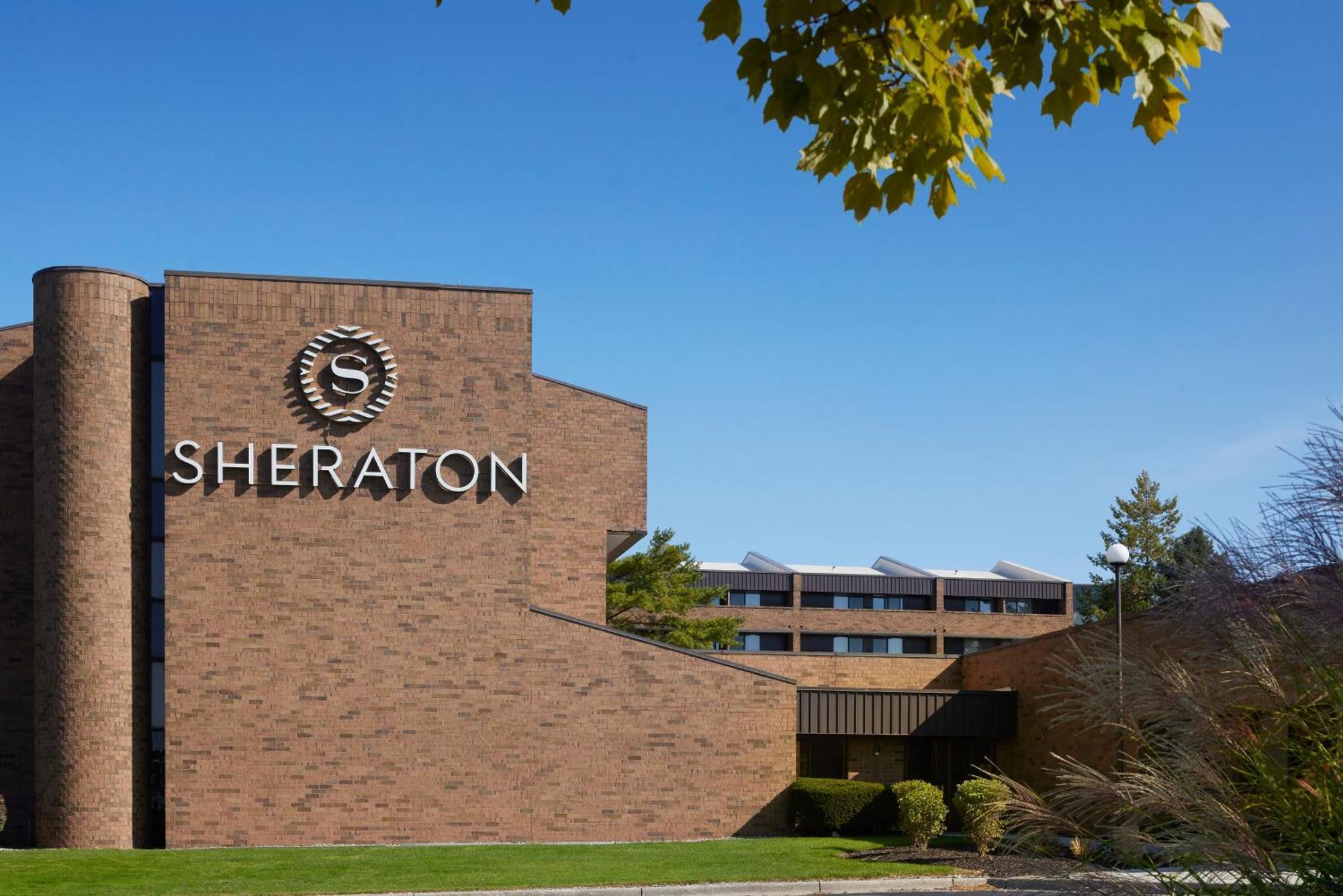 Sheraton Airport 4*