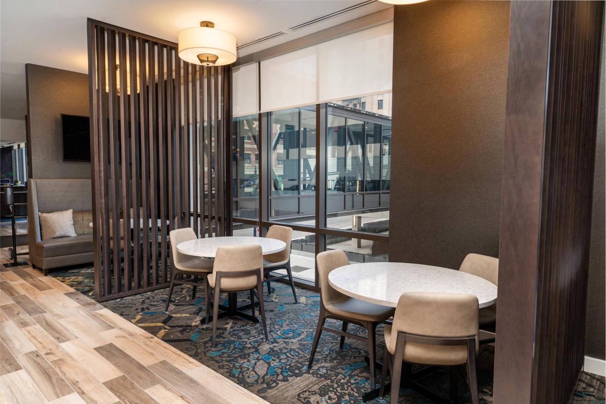 By Marriott Downtown Hotel