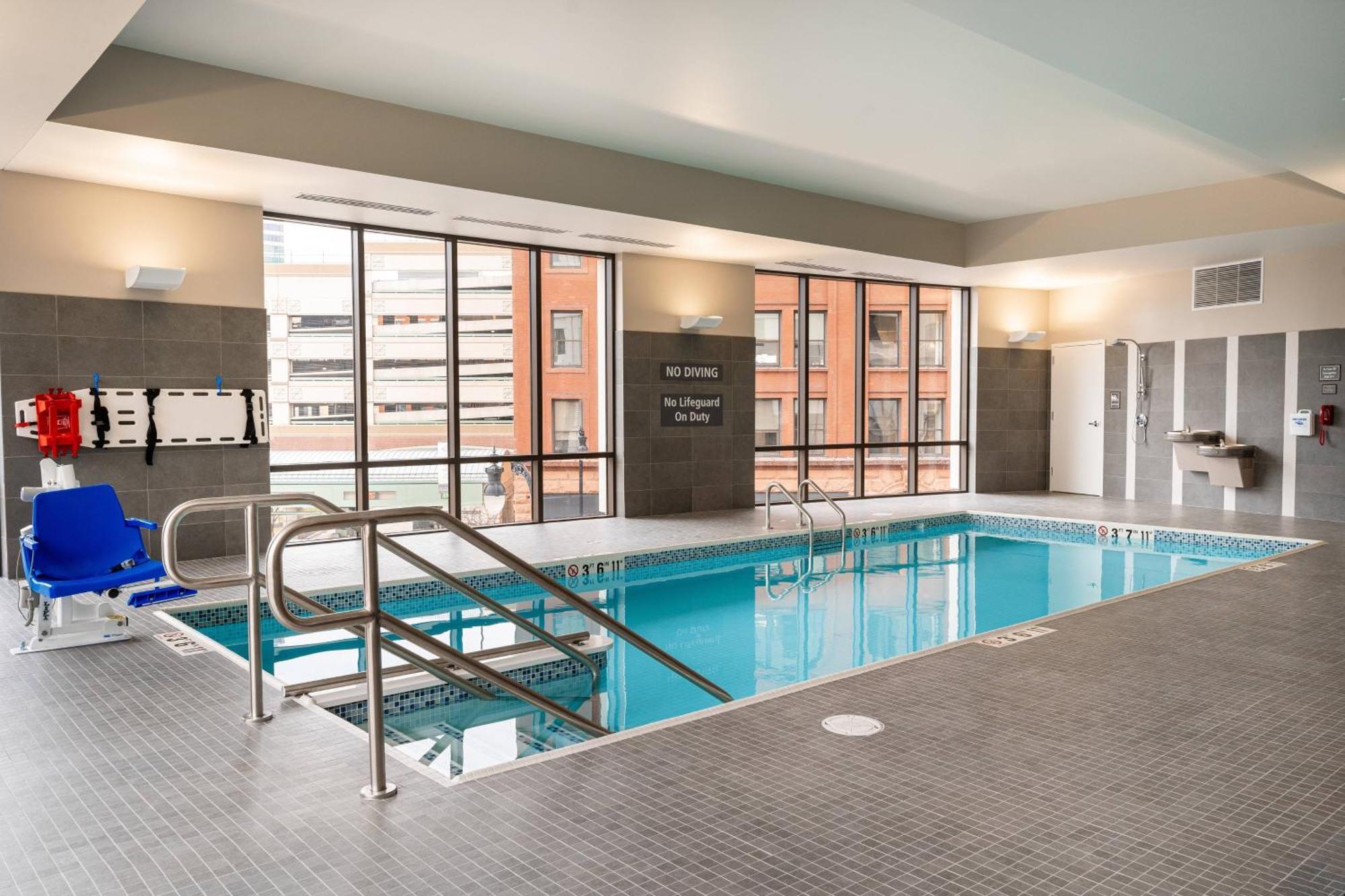By Marriott Downtown 3*