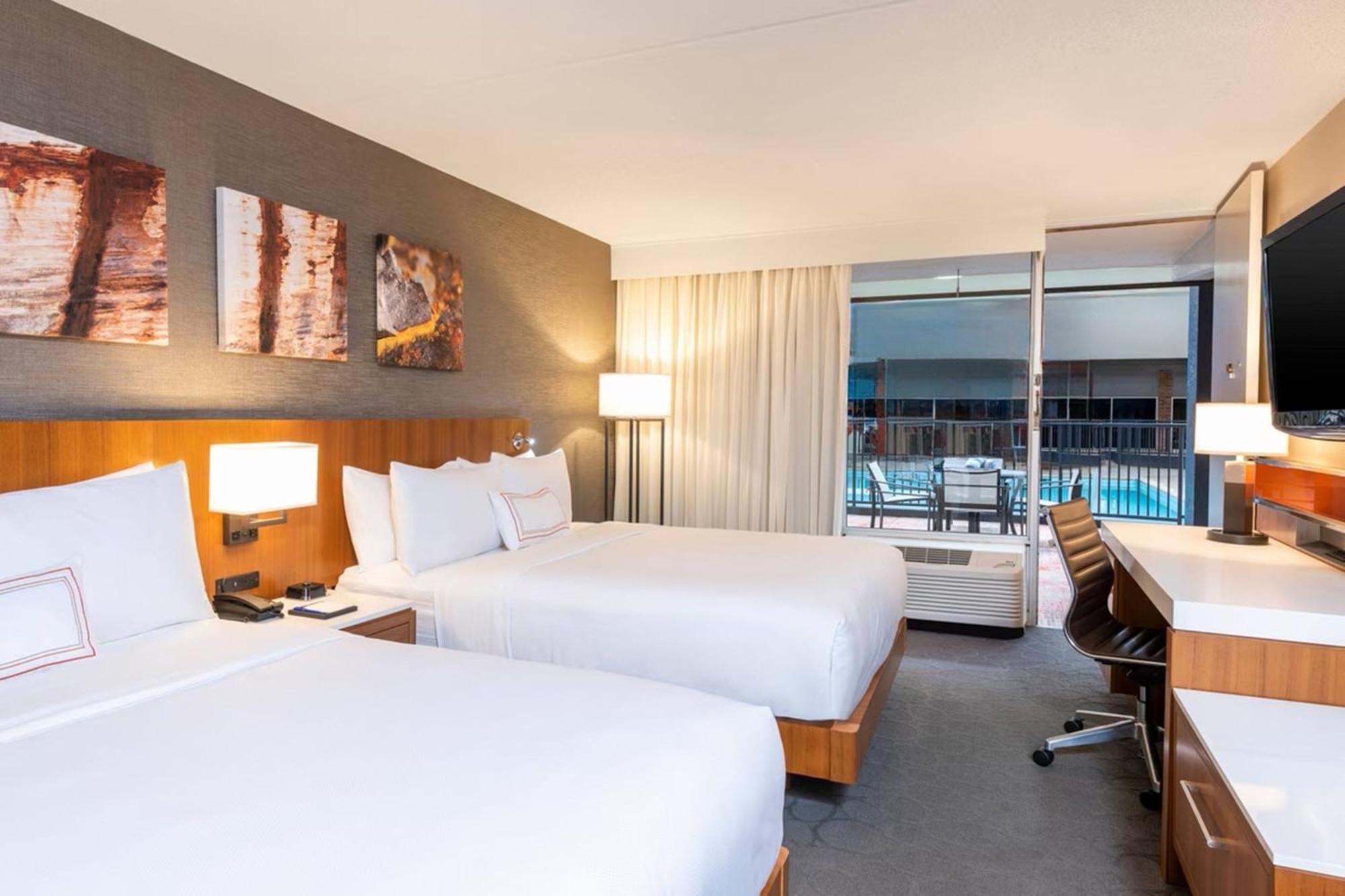 Sonesta Airport Hotel