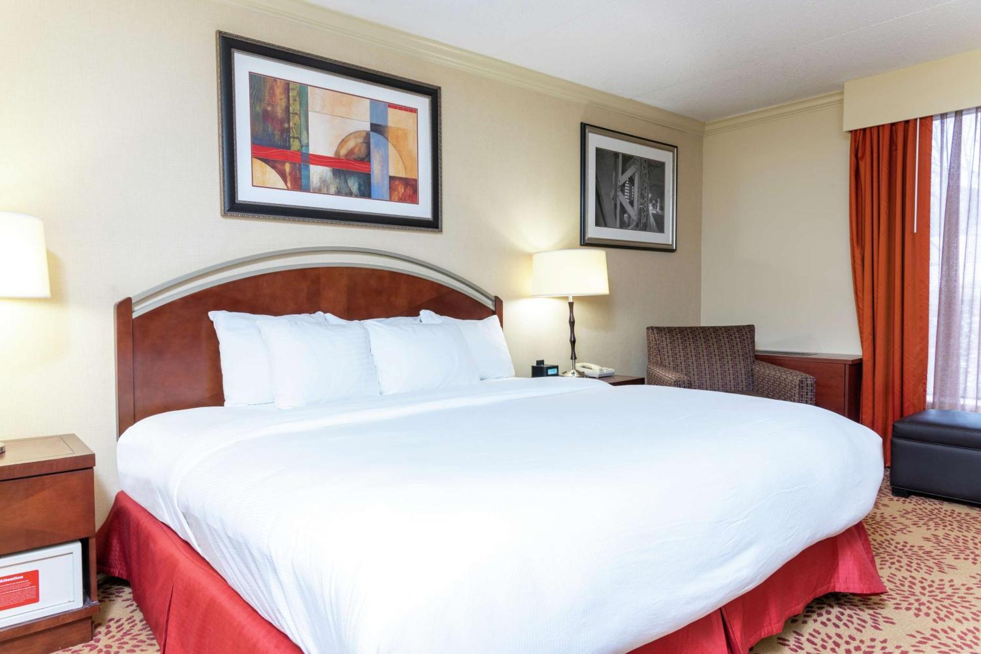 Hotel Doubletree By Hilton Airport