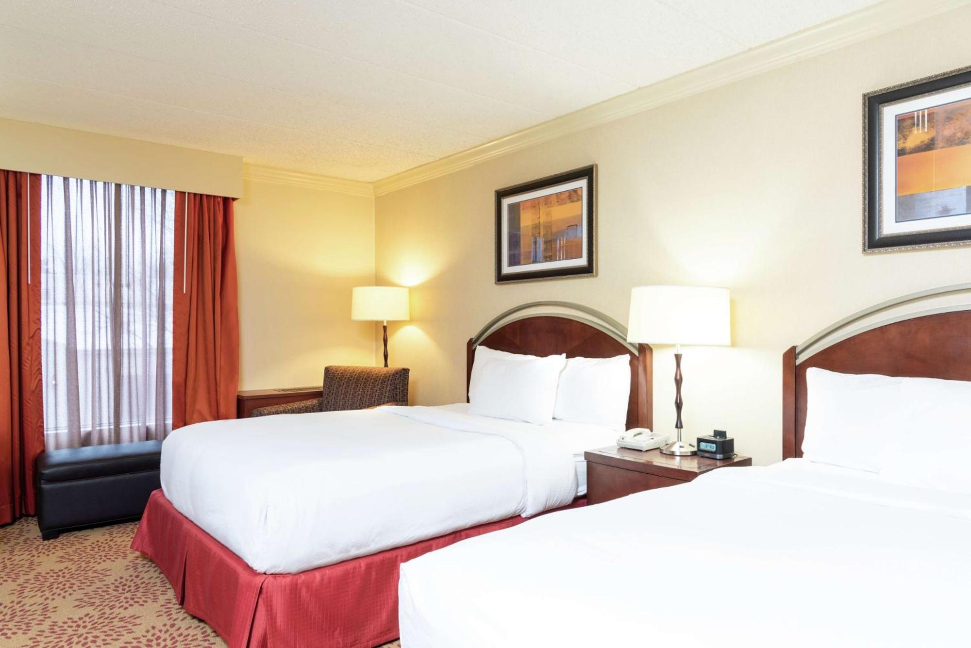 Doubletree By Hilton Airport Hotel