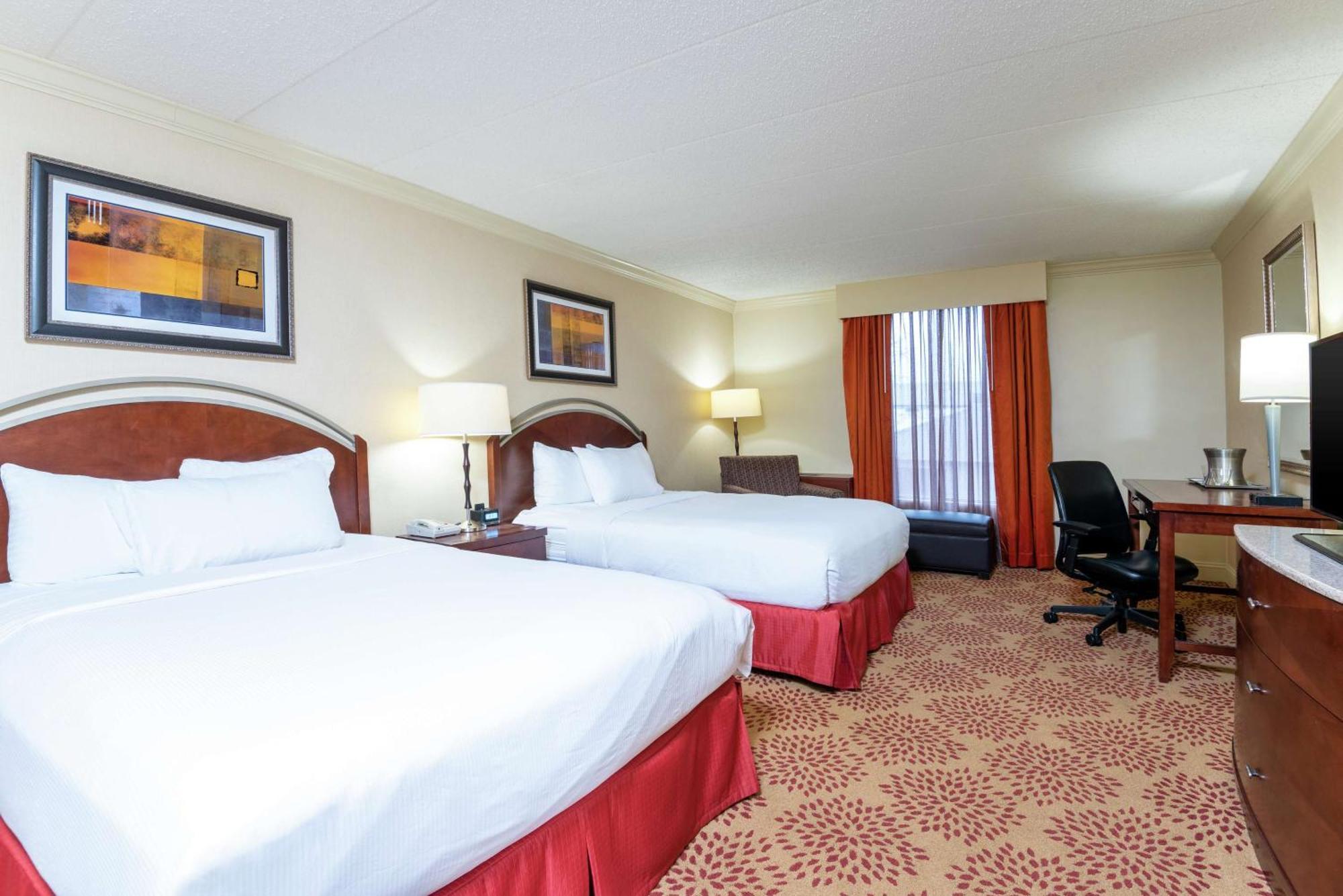 Hotel Doubletree By Hilton Airport