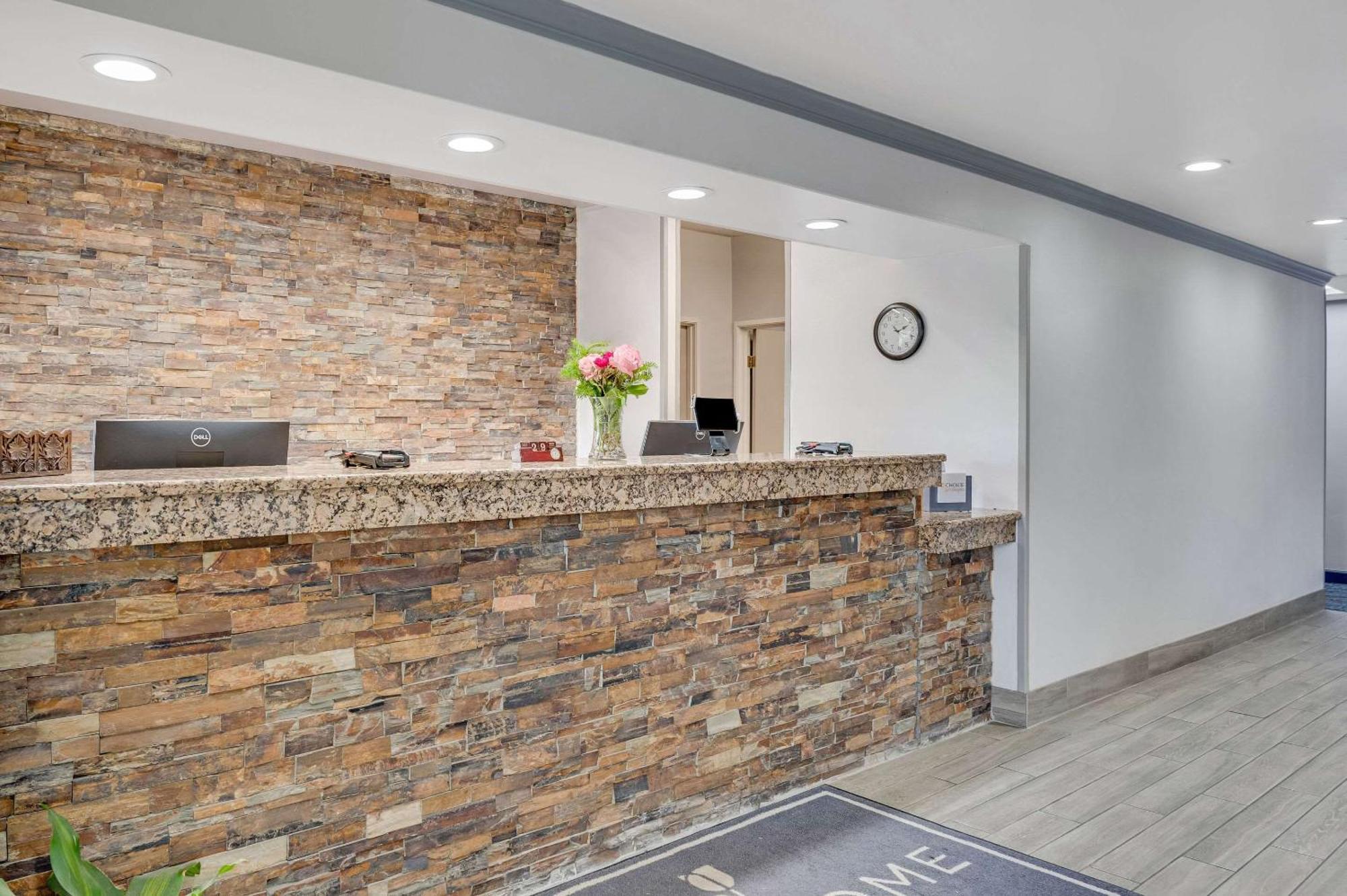 Country & By Radisson, Airport, Mi 2* Grand Rapids