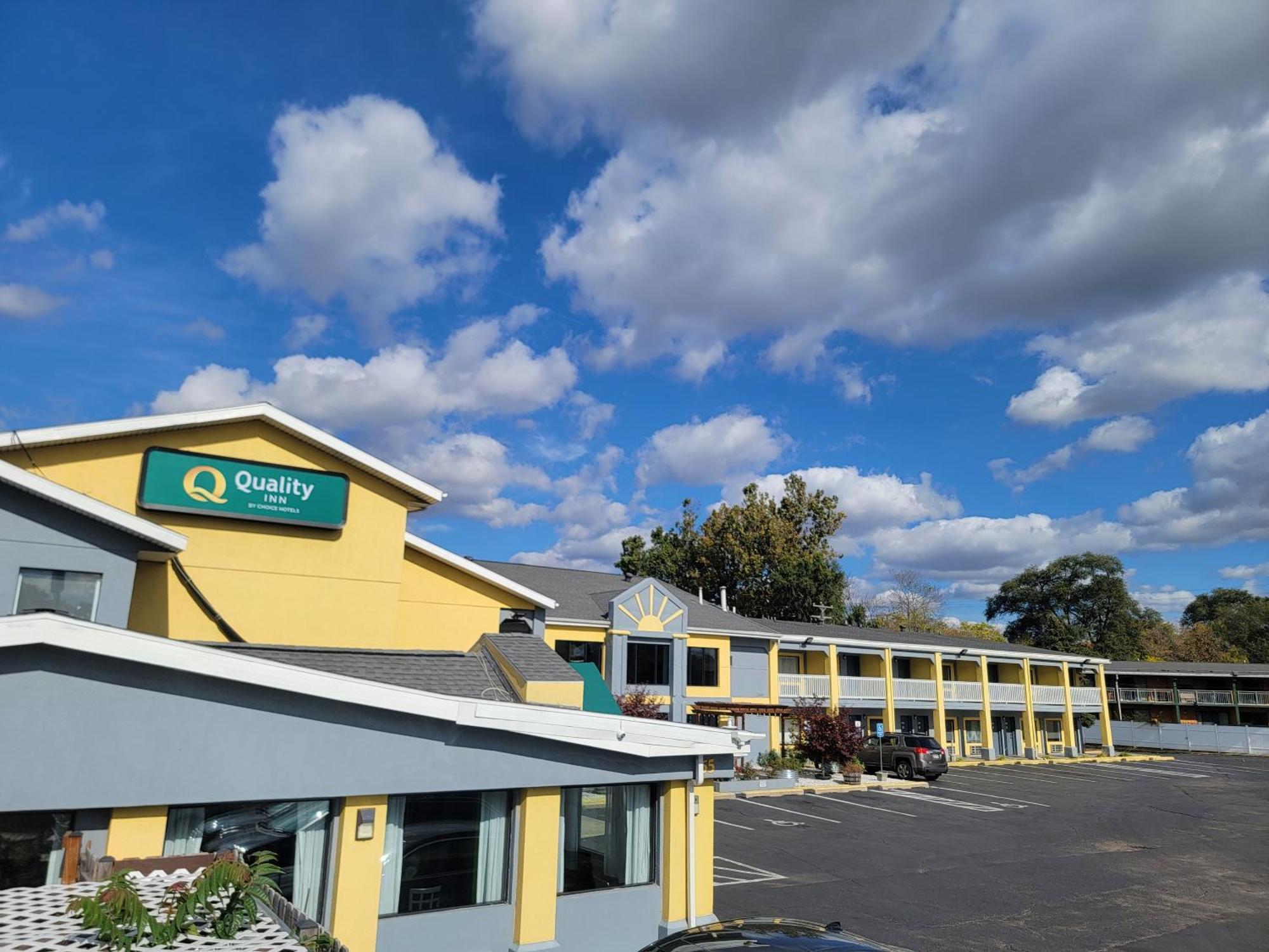 Quality Near Downtown Inn Grand Rapids