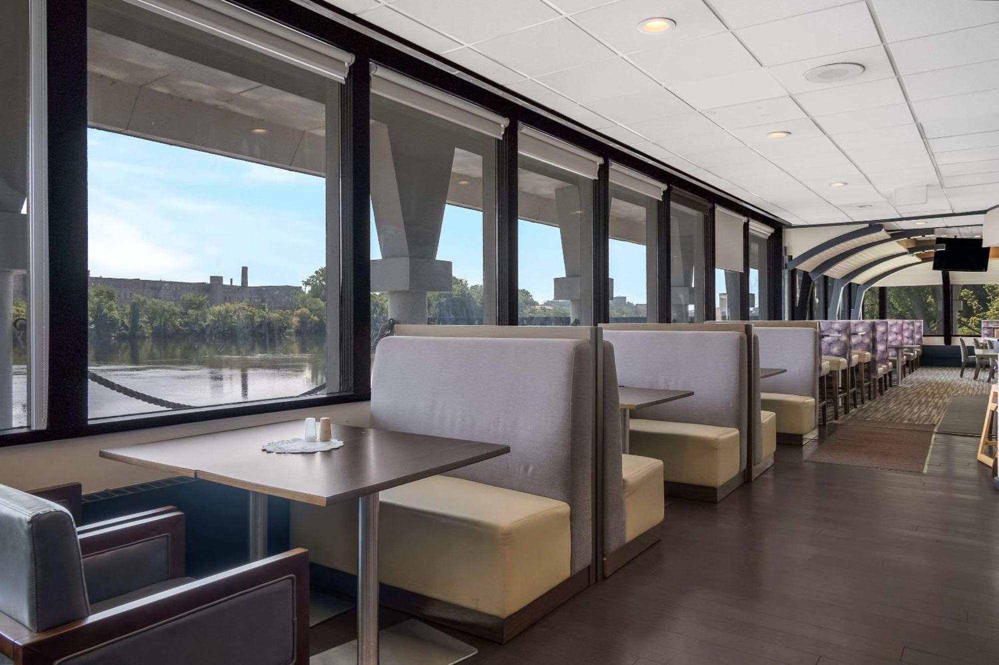 Hotel Radisson Riverfront