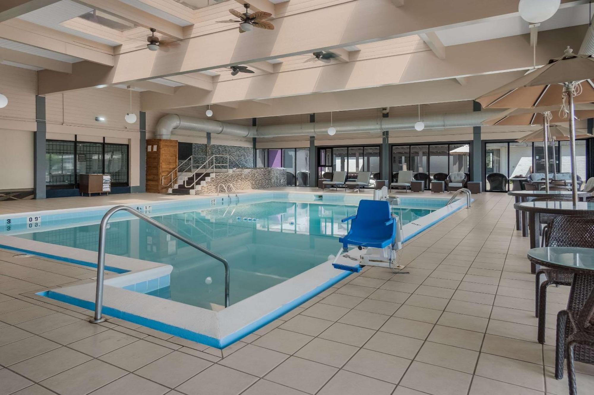 Radisson Riverfront Hotel