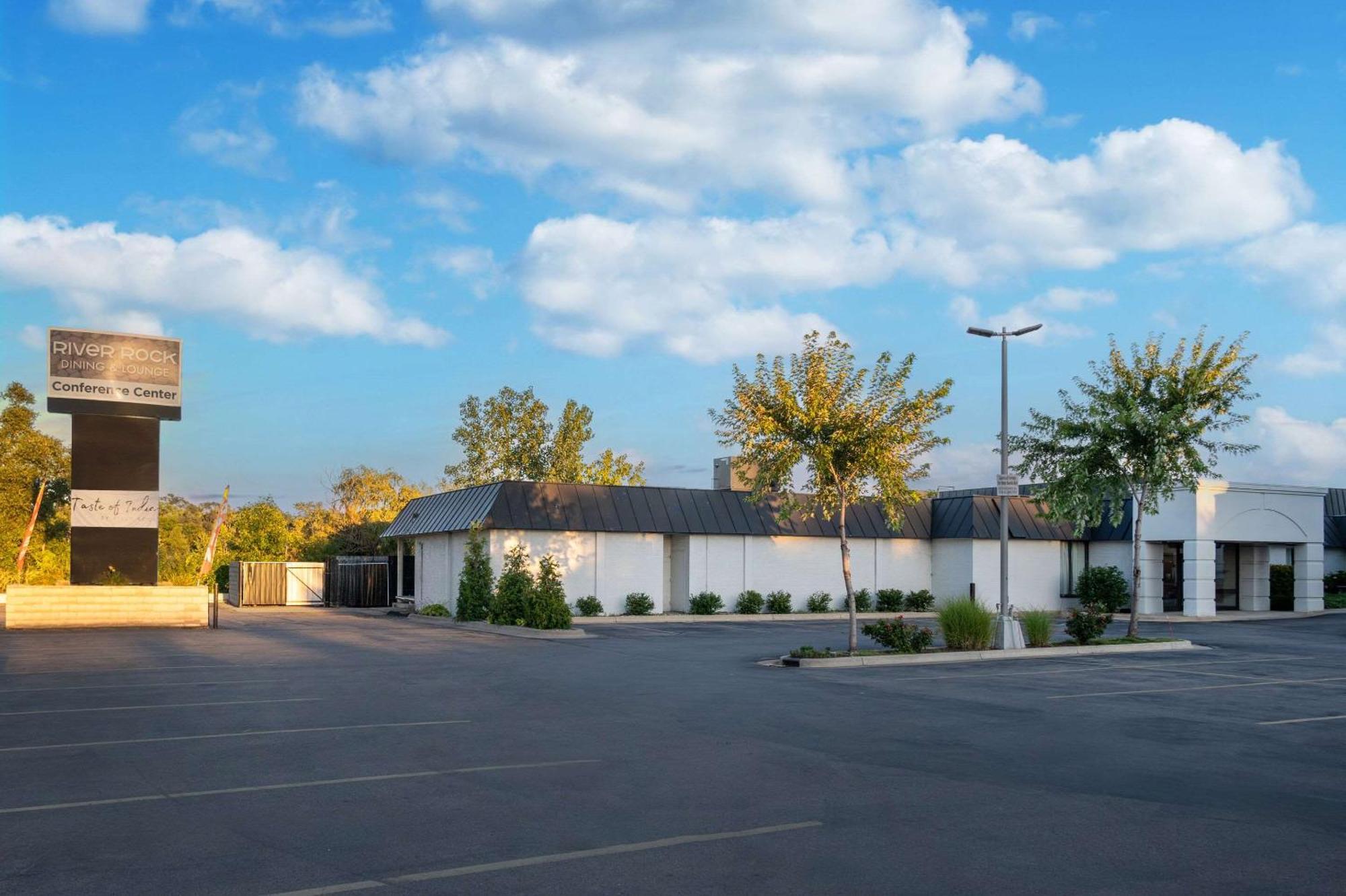 Radisson Riverfront 3* Grand Rapids