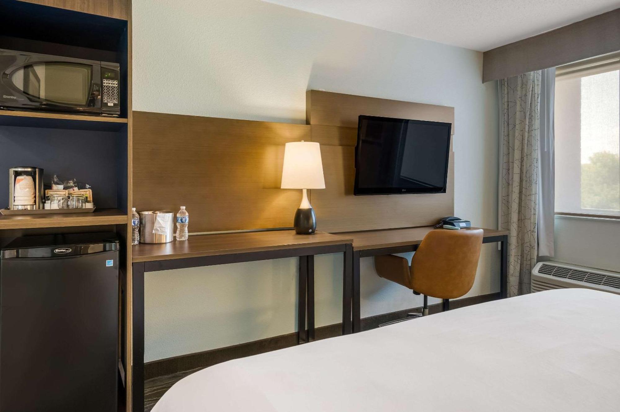 Radisson Riverfront Hotel Grand Rapids