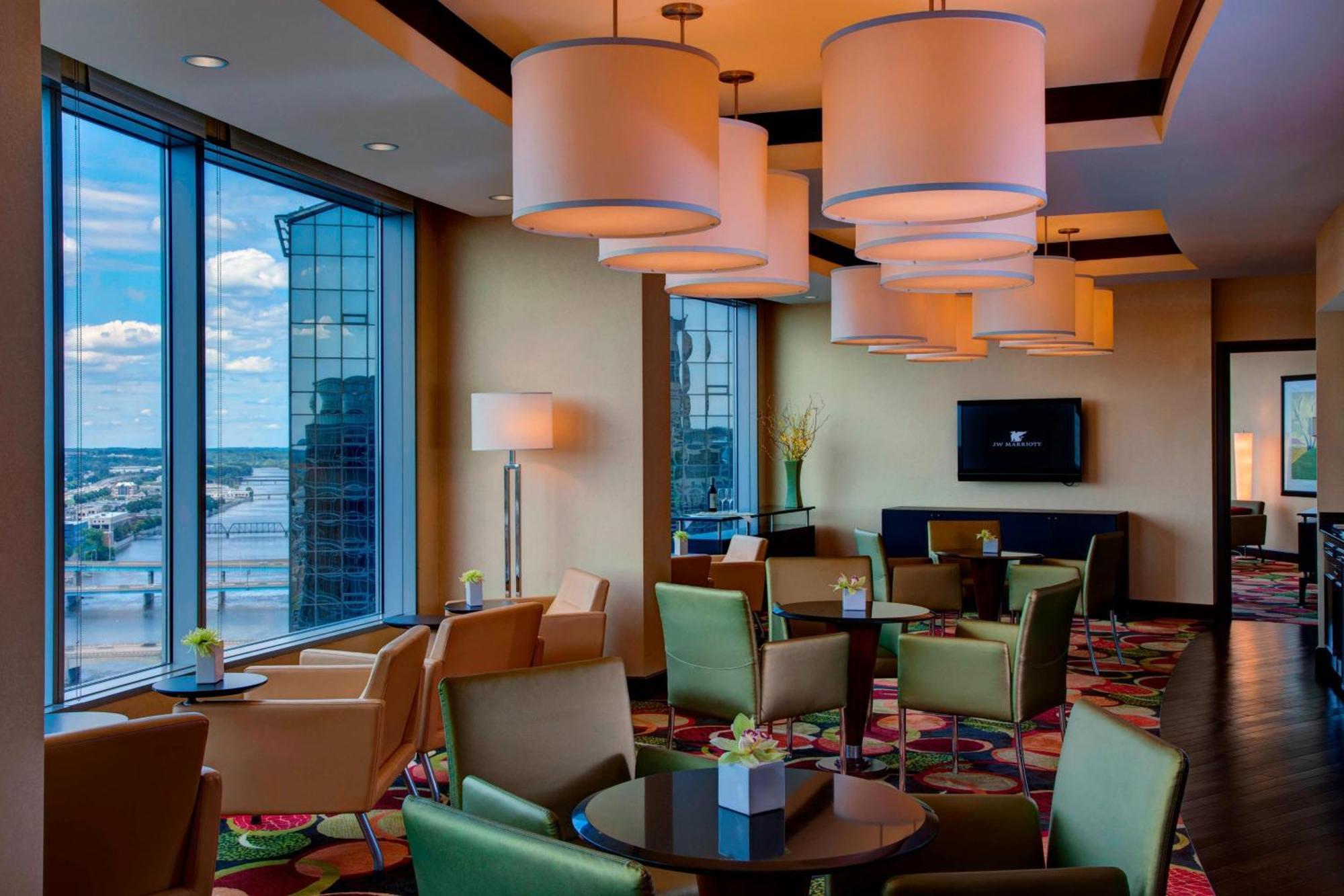 Jw Marriott Hotel 4*