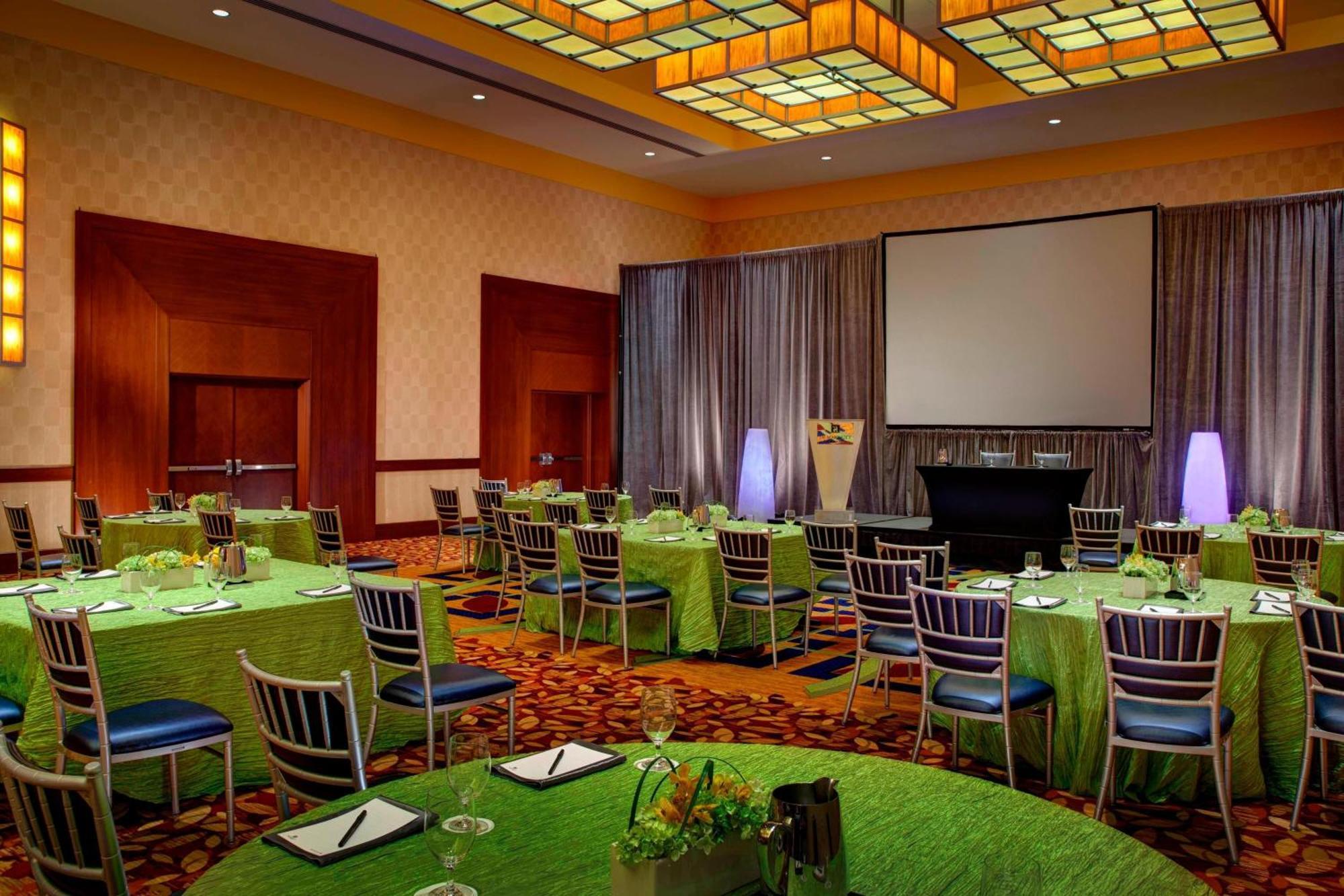 Jw Marriott 4*